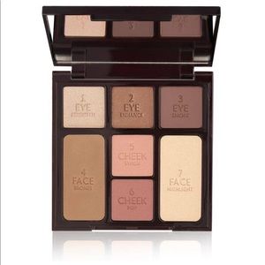 Stoned Rose Instant Look In A Palette